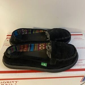 Sanuk black suede sidewalk surfers 7 loafers shoes